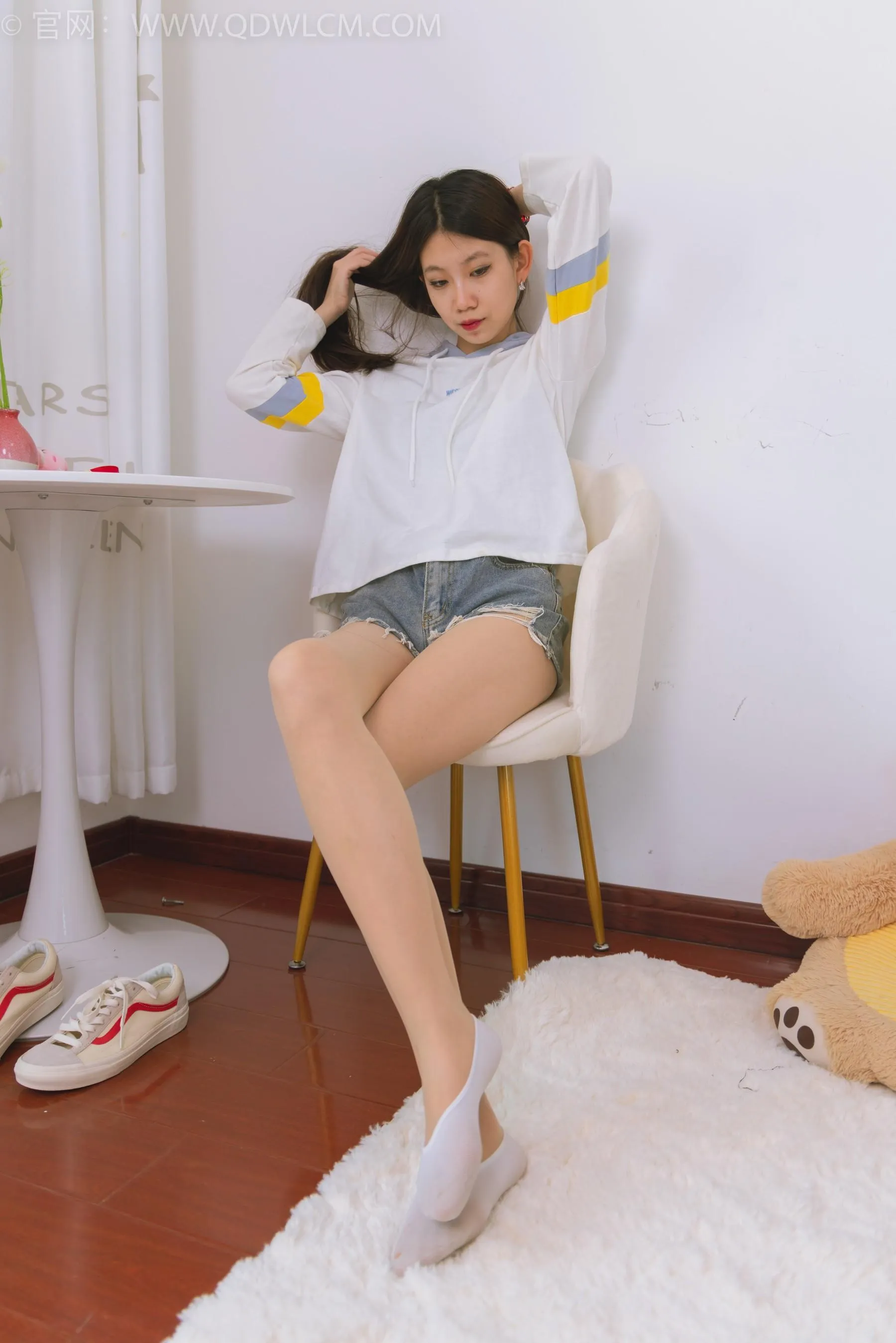 物恋传媒 NO.1511 纤纤-湖边少女 [151P]插图4